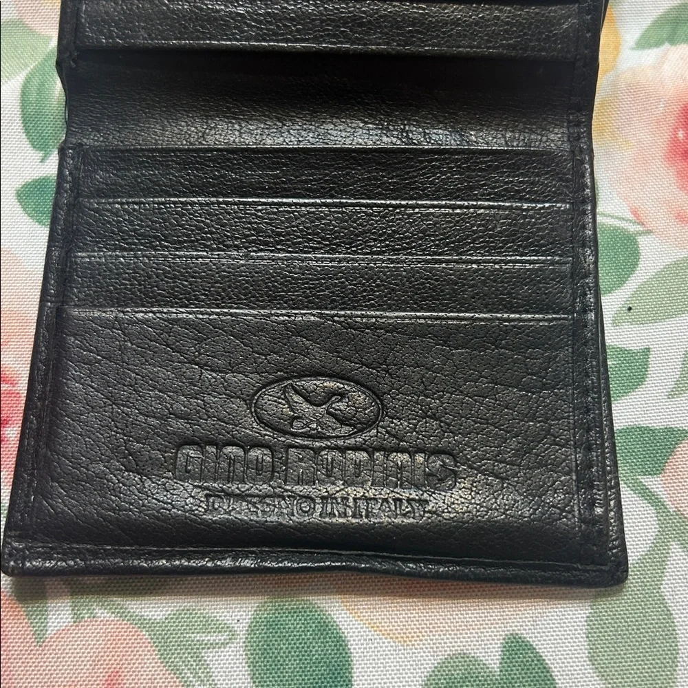 Gino Rodinis sleek black